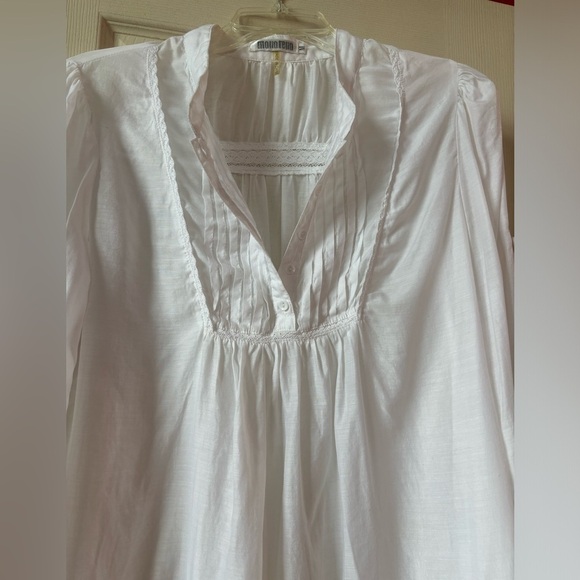 Monoreno White Eyelet Pin Tuck Bell Sleeve Peasant Style Button Front Tunic Sz M - Picture 1 of 11
